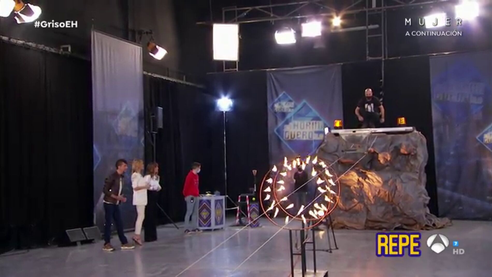 &iexcl;Una canasta perfecta! 'El Hor-minero' sorprende a Susanna Griso en una ciencia dedicada a Pablo Motos