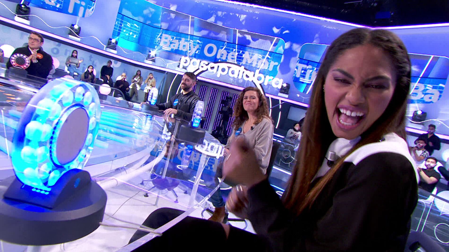 Nia brilla con ‘Baby one more time’ en ‘La Pista’