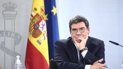 El ministro de Inclusión, Seguridad Social y Migraciones, José Luís Escrivá, durante una rueda de prensa posterior al Consejo de Ministros, en la Moncloa, Madrid Ayuda mujeres pensiones