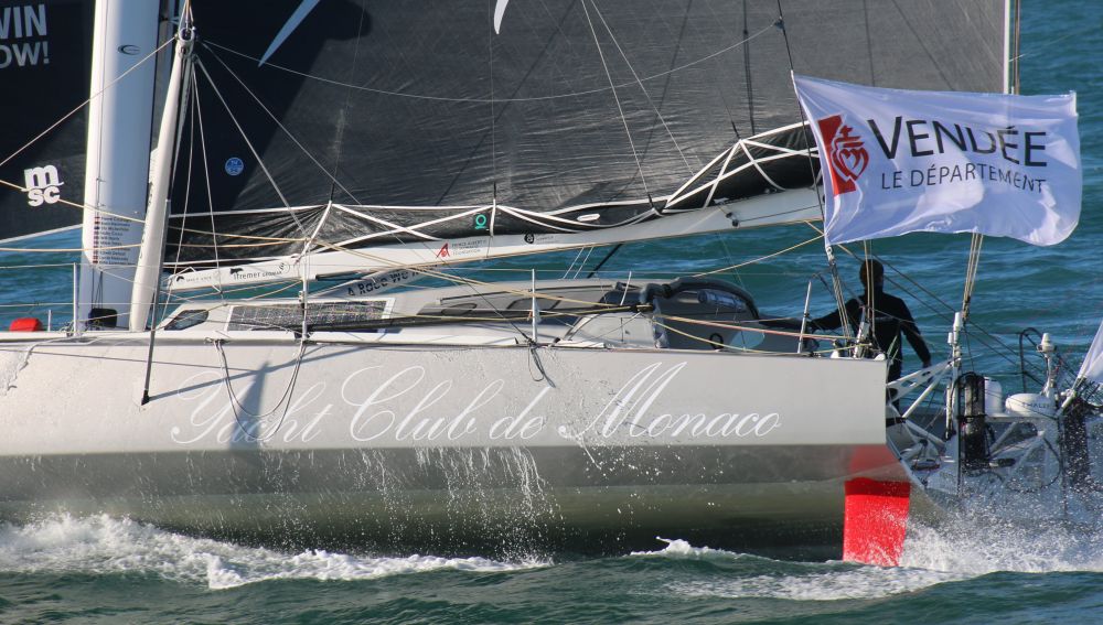 El velero 'Seaexplorer-Yacht club de Monaco', del alemán Boris Herrmann