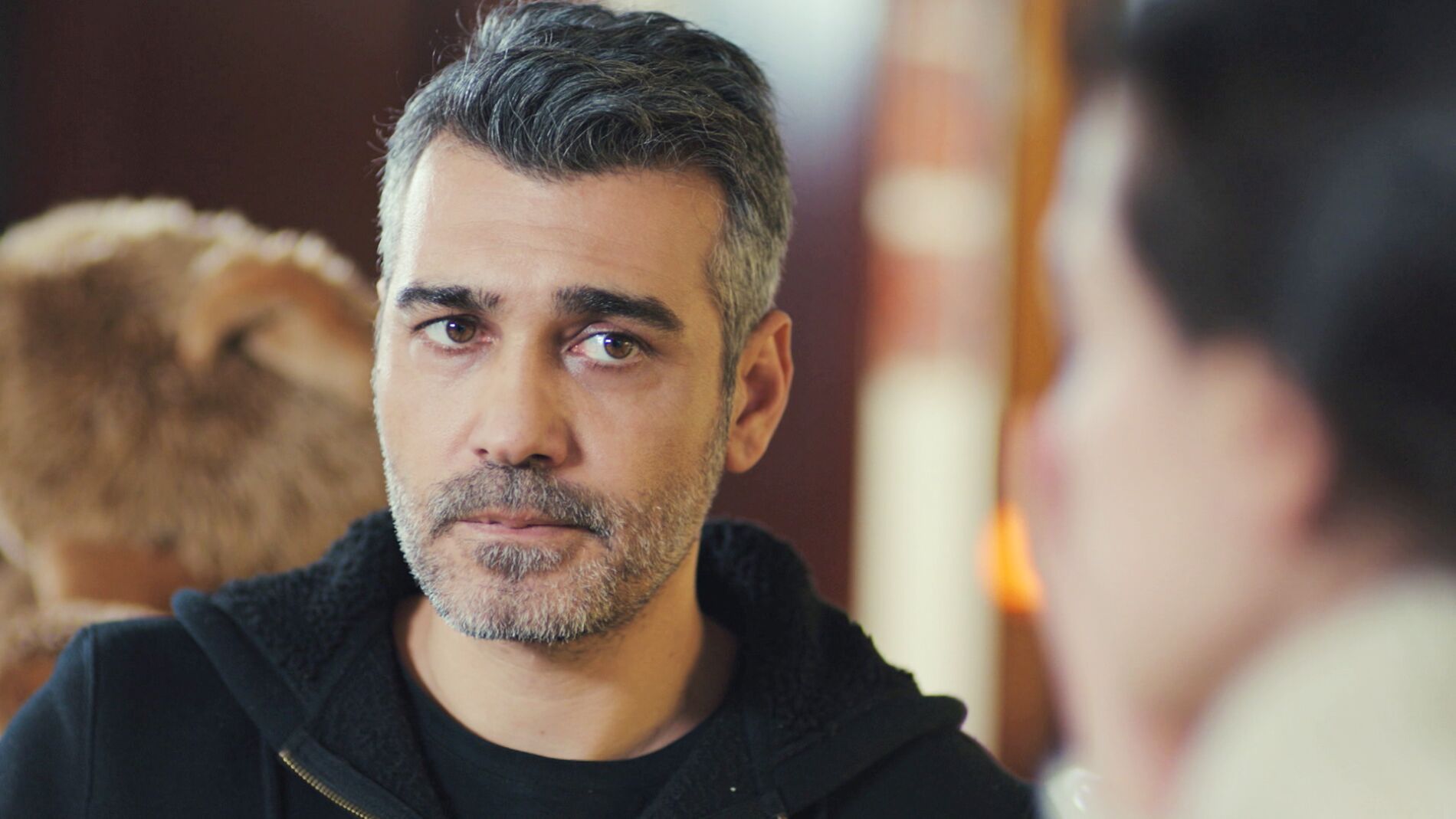 La &lsquo;cobra&rsquo; de Bahar a Sarp: evita darle el beso que sus hijos estaban forzando