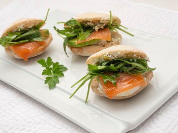 Pan de pita con salmón: un bocado impresionante