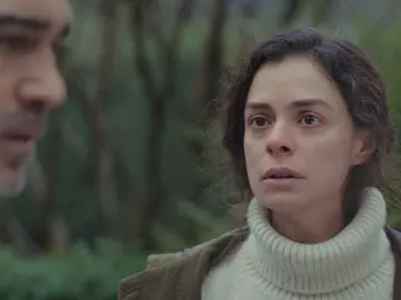 Bahar libera su tensión acumulada con un bofetón a Sarp: “La que sobra soy yo” Bahar libera su tensión acumulada con un bofetón a Sarp: “La que sobra soy yo”