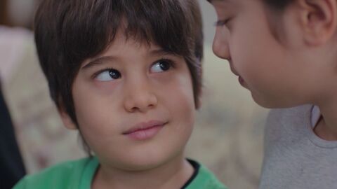 Nisan y Doruk se niegan a aceptar a los hijos de Sarp y Piril como sus hermanos