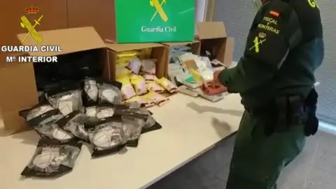 2.000 mascarillas ilegales listas para su venta 2.000 mascarillas ilegales listas para su venta