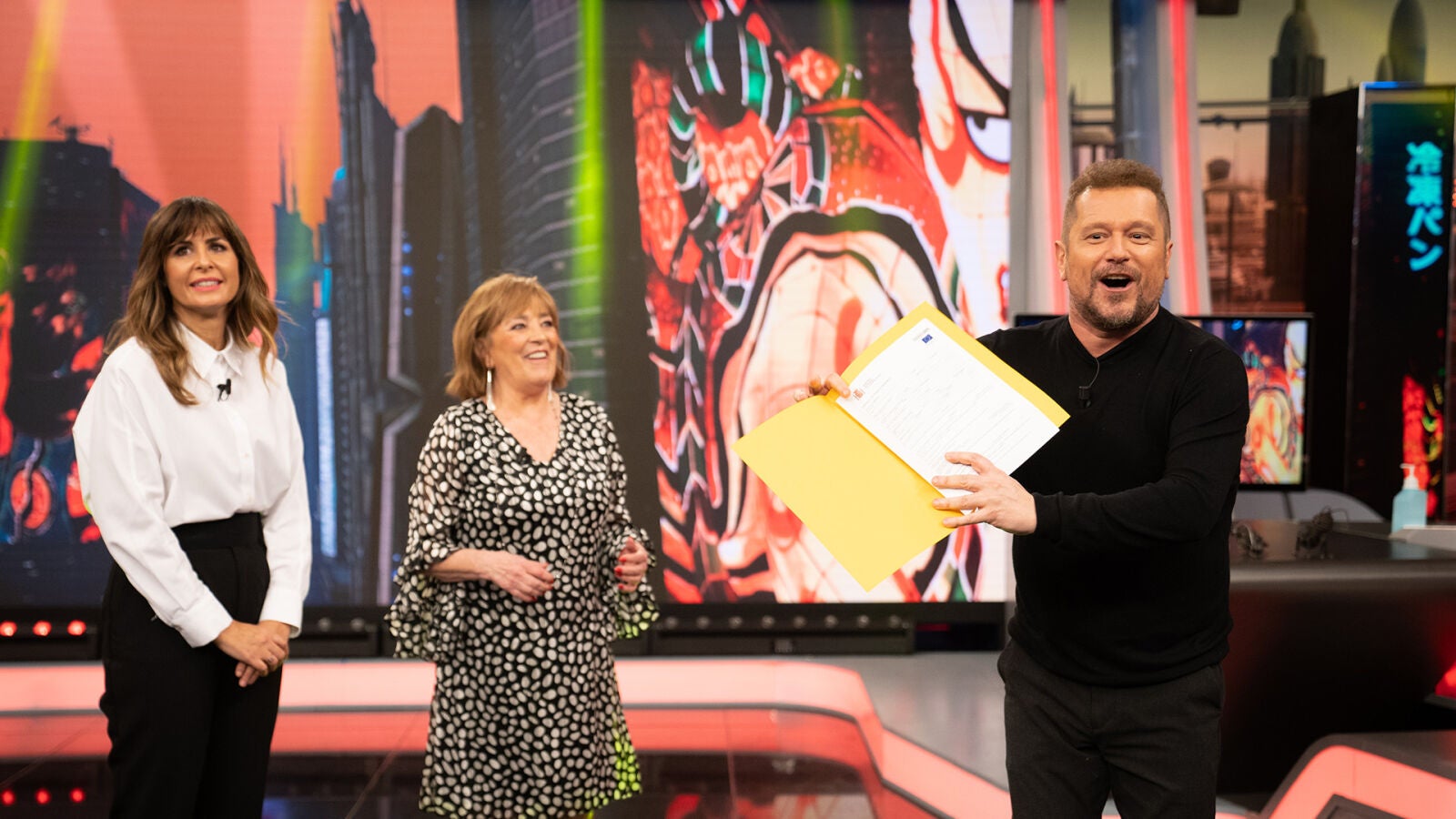 El Monaguillo pone en un difícil compromiso a Nuria Roca para asegurar su continuidad en 'El Hormiguero 3.0'