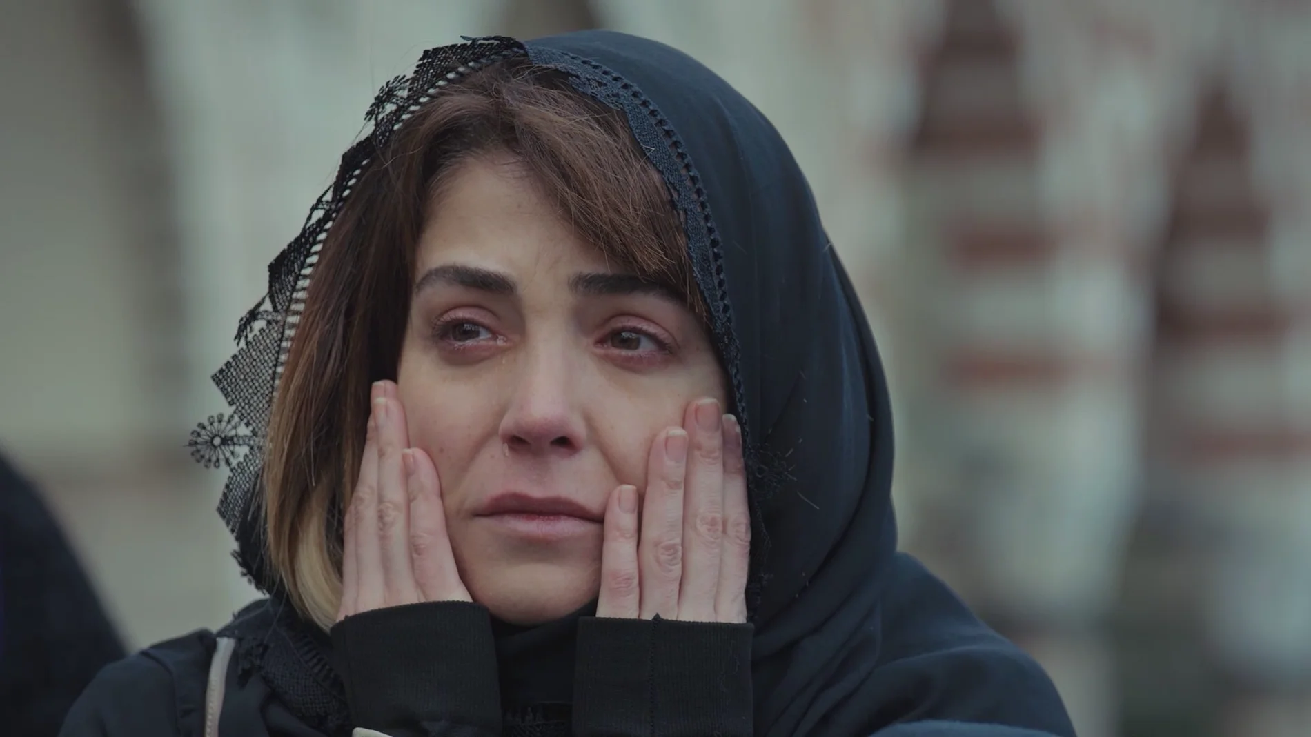 La fugaz felicidad de Bahar, amenazada por la tristeza del funeral de Yeliz