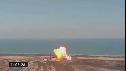 Explosión de un prototipo de una nave de Space X Explosión de un prototipo de una nave de Space X