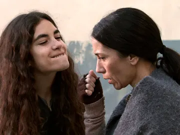 Manolita planta cara a Anabel, la presa más peligrosa de Yeserías Manolita planta cara a Anabel, la presa más peligrosa de Yeserías