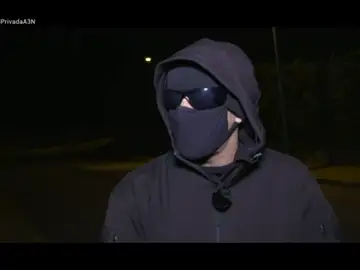 OKUPACIÖN: Entrevista a un ex mafioso de la okupación: "Tienen mil maneras para abrir una casa, llaves maestras, tornos, palancas. Es fácil okupar" OKUPACIÖN: Entrevista a un ex mafioso de la okupación: "Tienen mil maneras para abrir una casa, llaves maestras, tornos, palancas. Es fácil okupar"