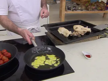 El refrito para sacar todos los jugos al pescado El refrito para sacar todos los jugos al pescado
