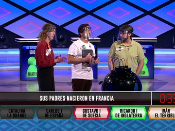 ¡Por los pelos! Los conocimientos de Joan salvan a ‘Los dispersos’ en un momento clave ¡Por los pelos! Los conocimientos de Joan salvan a ‘Los dispersos’ en un momento clave