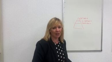 Así estafaba a sus víctimas la mujer que se hacía pasar por hermana del rey emérito