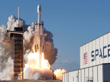 Efemérides de hoy 6 de febrero 2023: Falcon Heavy Space X