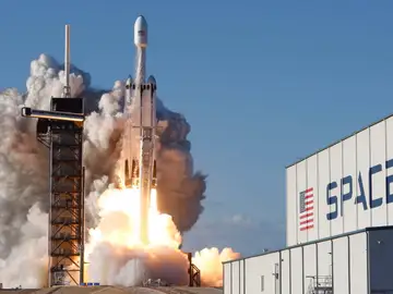 Efemérides de hoy 6 de febrero 2023: Falcon Heavy Space X Efemérides de hoy 6 de febrero 2023: Falcon Heavy Space X
