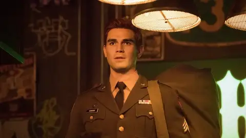 KJ Apa como Archie tras el salto temporal en 'Riverdale' KJ Apa como Archie tras el salto temporal en 'Riverdale'