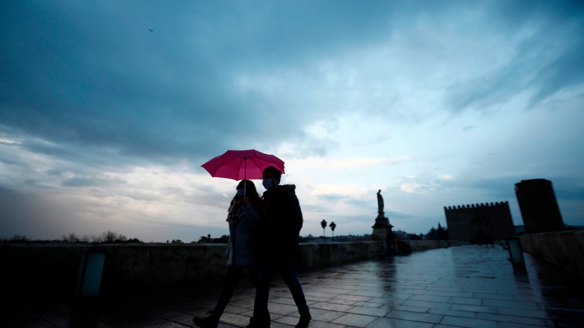Hoy, precipitaciones en Península y Canarias y descenso de la temperatura Hoy, precipitaciones en Península y Canarias y descenso de la temperatura