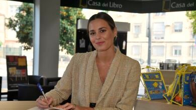 Claudia Osborne, la hija de Bertín, presume de sus primeras curvas premamá 