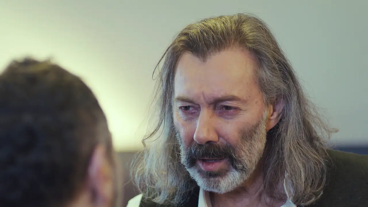 Nezir pide a Azmi el mayor de los sacrificios: “Vas a descubrir por qué sigues vivo”