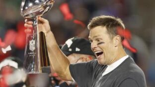 El jugador de la NFL,Tom Brady