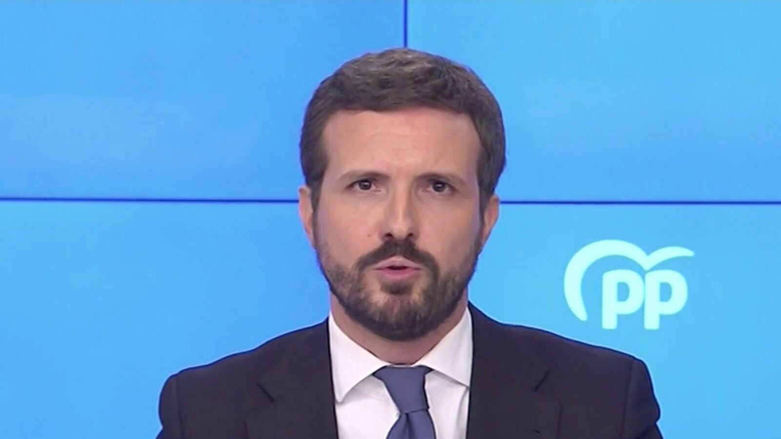 Pablo Casado pide el cese de los ministros 