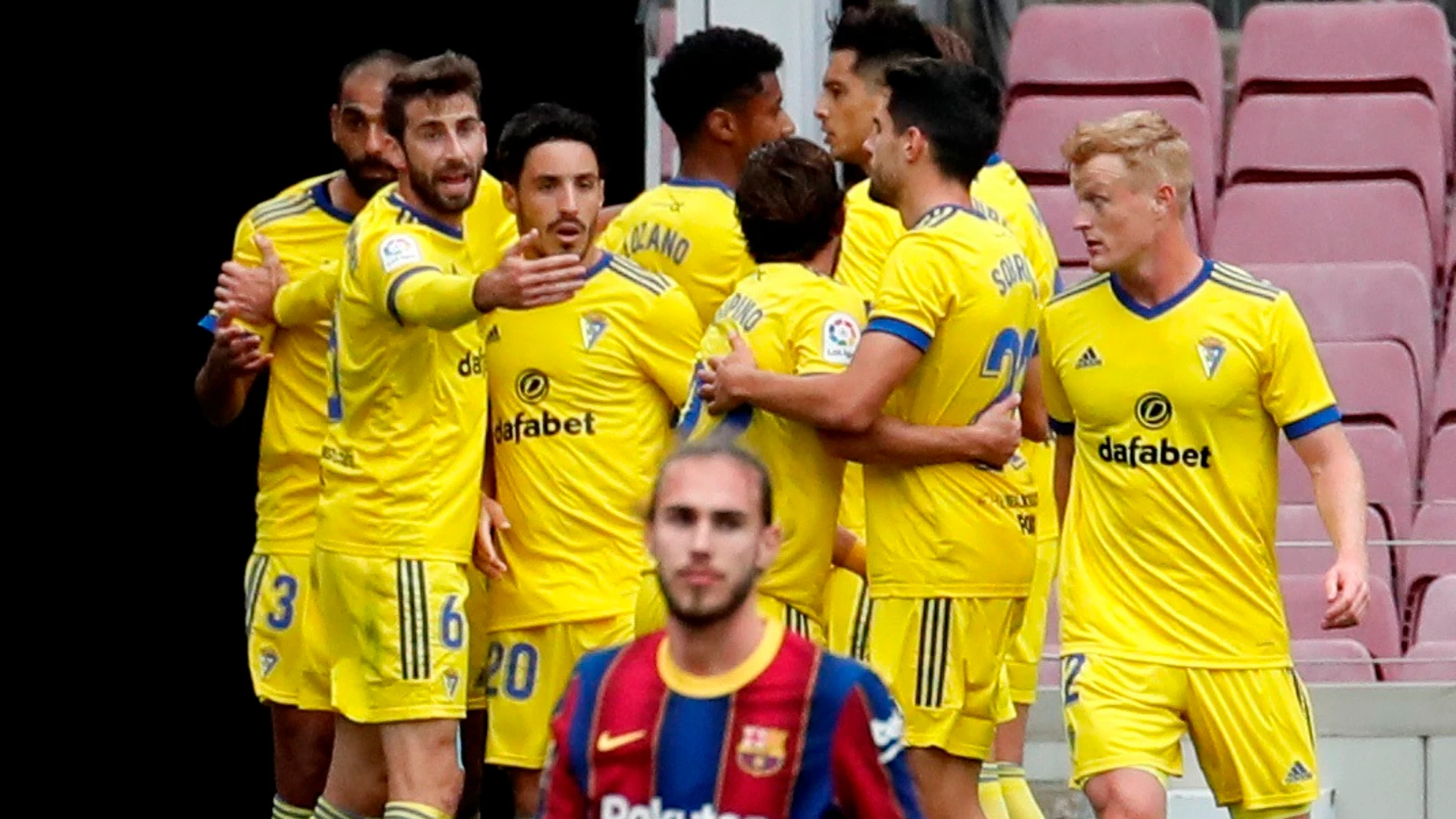 El Cádiz celebra el gol del empate ante el Barcelona El Cádiz celebra el gol del empate ante el Barcelona