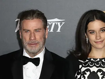 John Travolta y su hija Ella John Travolta y su hija Ella