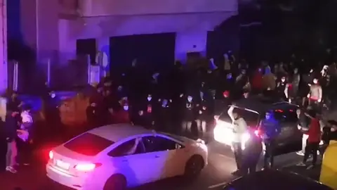Protestas contra una familia okupa en Balmaseda. Okupas