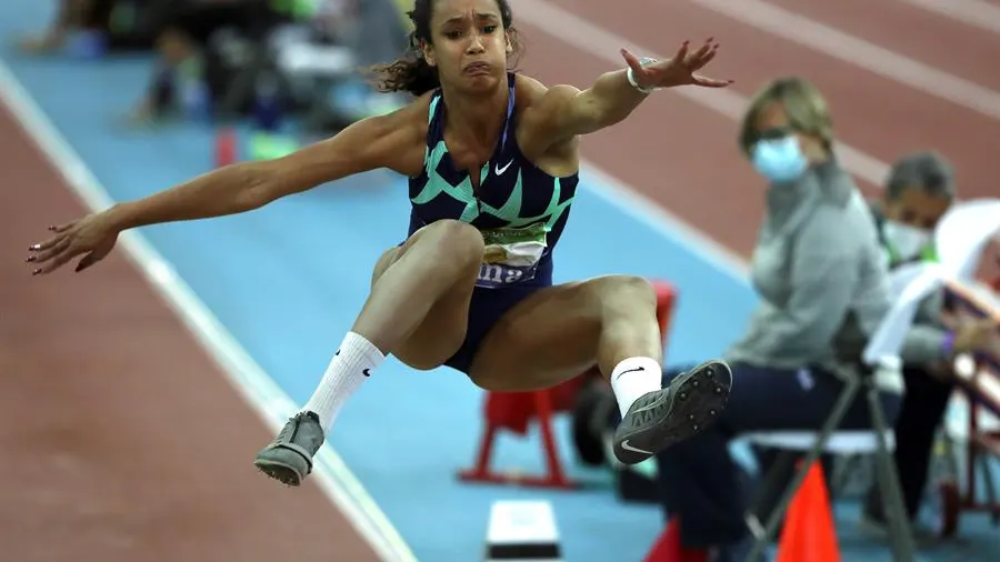 Pol&eacute;mica en el Campeonato de Espa&ntilde;a despu&eacute;s de que un error surrealista dejase sin el oro a la saltadora Mar&iacute;a Vicente