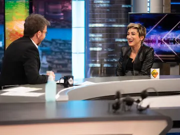 Las surrealistas anécdotas de Susi Caramelo: una lluvia dorada y una faja olvidada tras una noche de sexo Las surrealistas anécdotas de Susi Caramelo: una lluvia dorada y una faja olvidada tras una noche de sexo