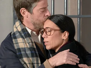 Al fin se hace realidad: El conmovedor abrazo de Marcelino y Manolita tras su salida de la cárcel Al fin se hace realidad: El conmovedor abrazo de Marcelino y Manolita tras su salida de la cárcel