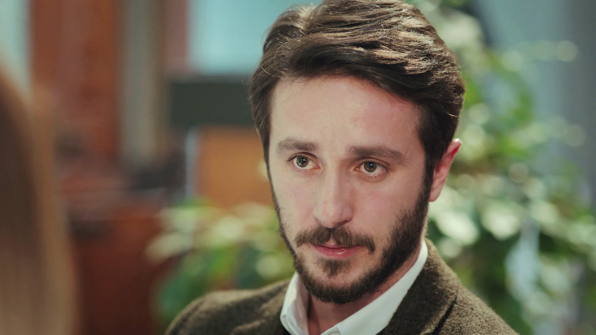 Avance de ‘Mujer’: Emre, desconcertado tras las duras palabras de Ceyda sobre Sirin 
