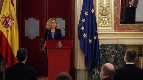 Batet ensalza el papel del rey Juan Carlos el 23-F y recuerda que decir 'Viva España' es decir 'Viva la Democracia' Batet ensalza el papel del rey Juan Carlos el 23-F y recuerda que decir 'Viva España' es decir 'Viva la Democracia'