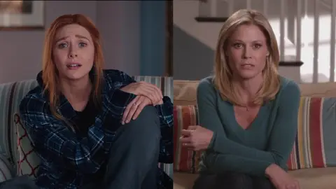 Elizabeth Olsen en 'WandaVision' y Julie Bowen en 'Modern Family'