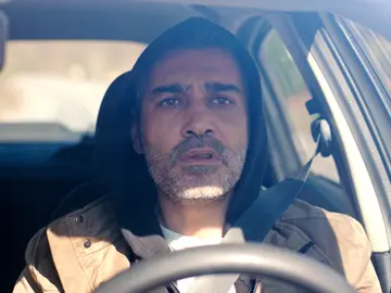 Sarp sufre un terrible accidente y deja a Bahar sola ante el peligro de Nezir Sarp sufre un terrible accidente y deja a Bahar sola ante el peligro de Nezir