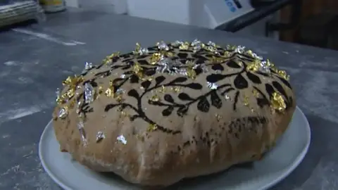 El pan bañado de oro, el más caro del mundo. Productos caros