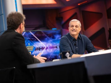 &iquest;Iba a ser cura Ram&oacute;n Garc&iacute;a? El presentador cuenta la historia en 'El Hormiguero 3.0'