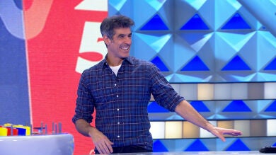 Jorge Fernández cede su puesto a una concursante: “¿Te pones tú aquí?”