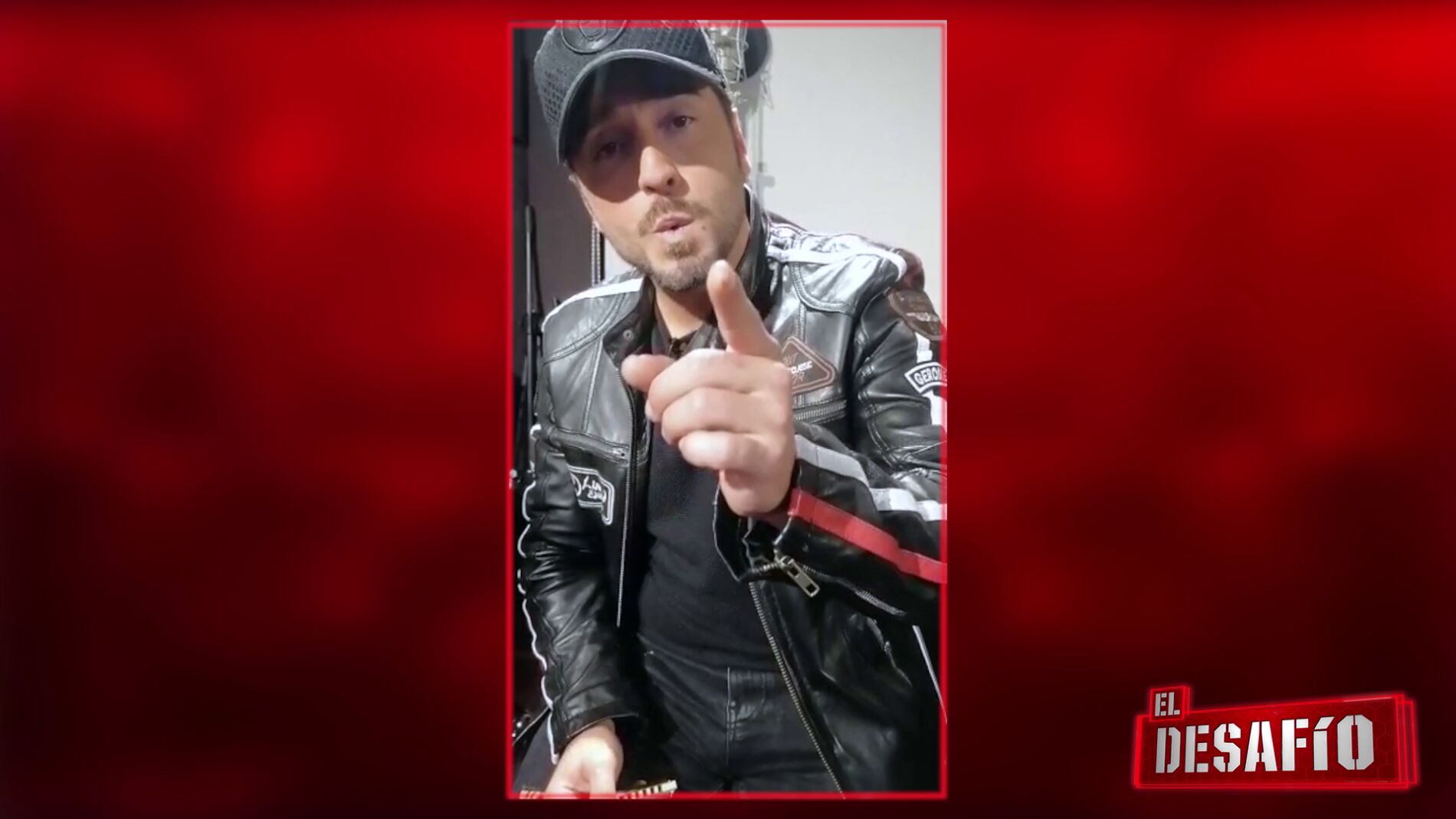 David Bustamante aprende a silbar al más puro estilo del Oeste