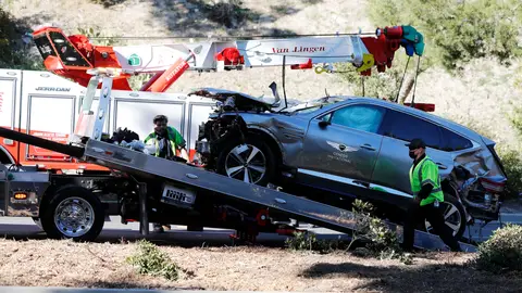 La investigación del accidente de Tiger Woods: "No había marcas de frenada, tuvo suerte de salir con vida" La investigación del accidente de Tiger Woods: "No había marcas de frenada, tuvo suerte de salir con vida"