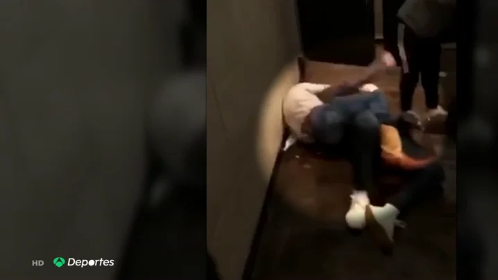 Spencer Jones, promesa de la NFL, casi pierde un ojo al pelearse con una persona que resultó ser luchador de MMA Spencer Jones, promesa de la NFL, casi pierde un ojo al pelearse con una persona que resultó ser luchador de MMA