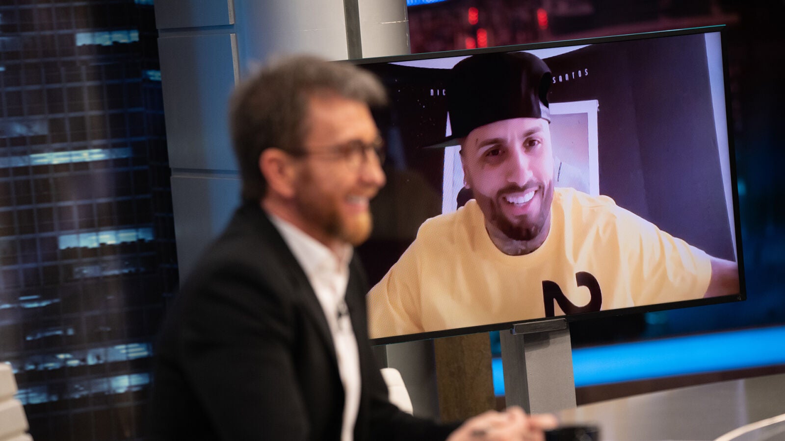 Nicky Jam habla sobre las diferencias de su avión y el de Maluma: 
