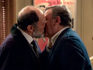 Antonio y Miguel, sin miedo: se desata el amor entre ambos Antonio y Miguel, sin miedo: se desata el amor entre ambos