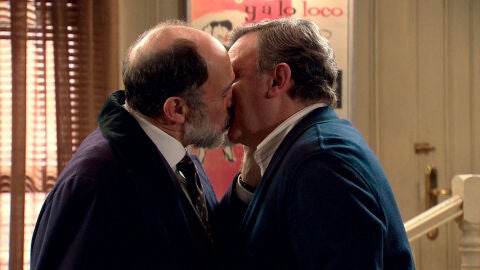 Antonio y Miguel, sin miedo: se desata el amor entre ambos