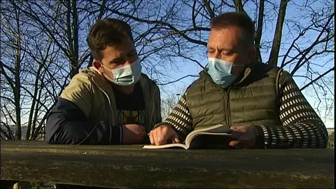 Vidas Arrebatadas, la memoria de dos niños que lo perdieron todo Vidas Arrebatadas, la memoria de dos niños que lo perdieron todo