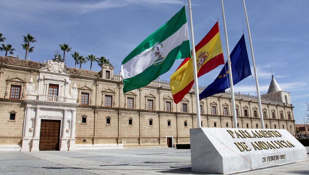 Andalucía celebra un 28 de febrero especial marcado por la pandemia de coronavirus y sus limitaciones