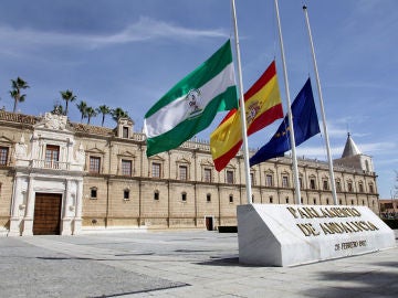 Andalucía celebra un 28 de febrero especial marcado por la pandemia de coronavirus y sus limitaciones