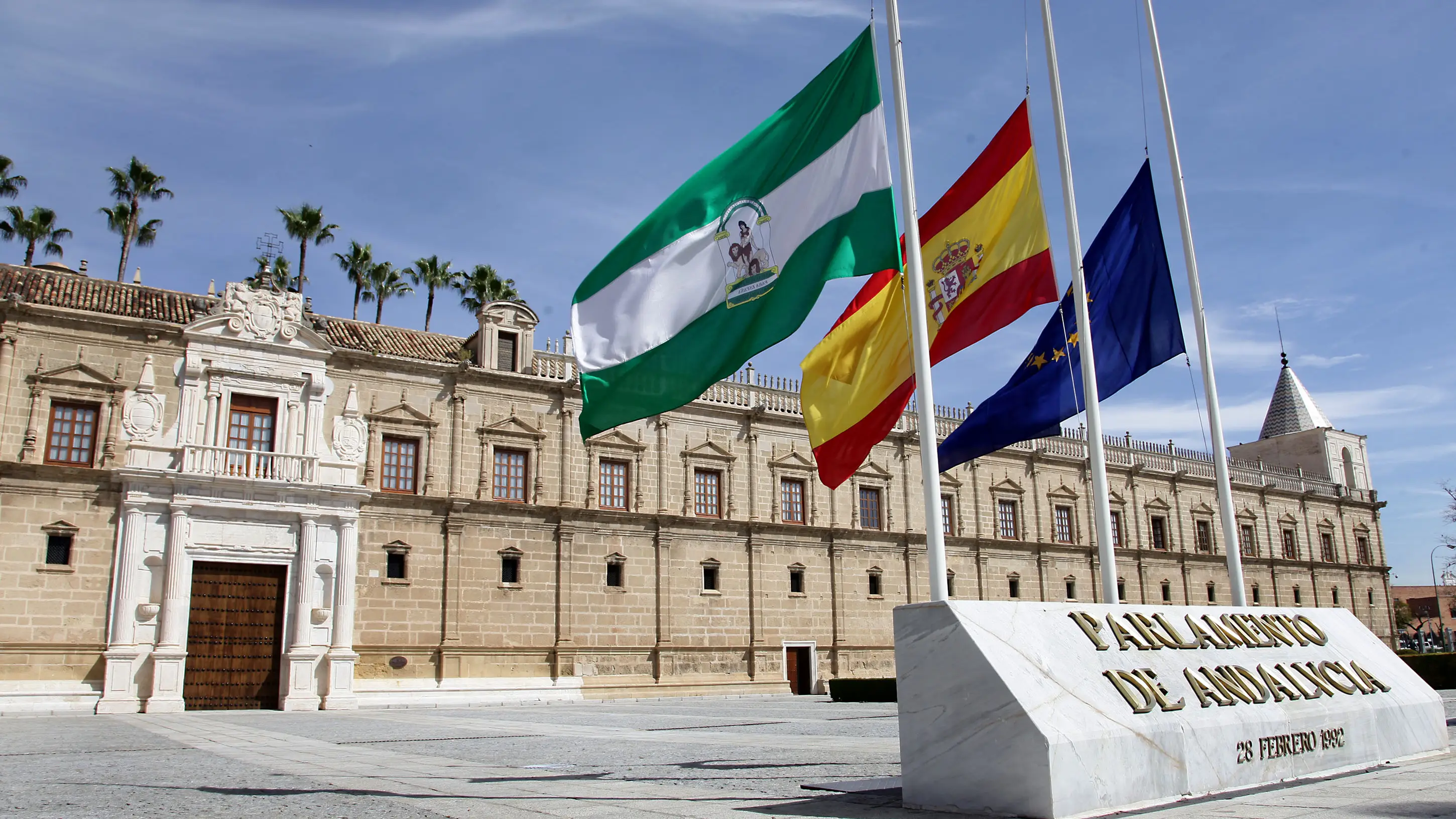 Andalucía celebra un 28 de febrero especial marcado por la pandemia de coronavirus y sus limitaciones Andalucía celebra un 28 de febrero especial marcado por la pandemia de coronavirus y sus limitaciones