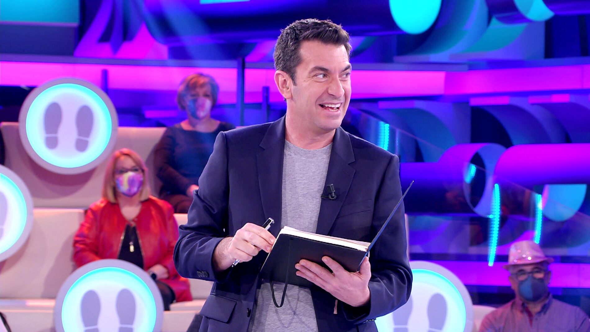 Examen sorpresa de Medicina de Arturo Valls a &Aacute;ngel en '&iexcl;Ahora caigo!': &iquest;Aprobar&aacute;?