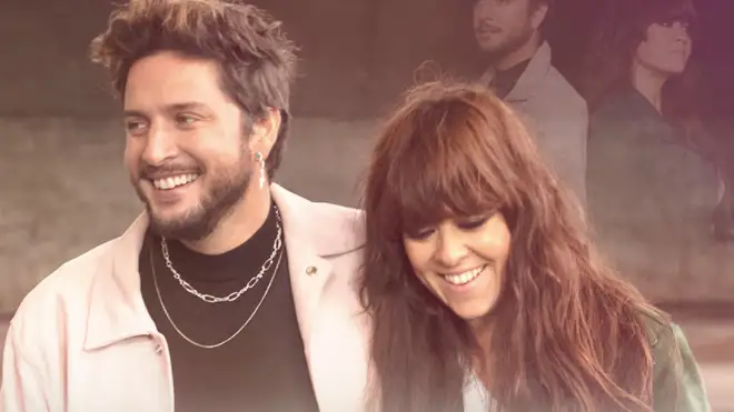 Vanesa Martín reeestrena 'Despedida y cierre' junto a Manuel Carrasco: "Quiero que mi música zarandee por dentro" Vanesa Martín reeestrena 'Despedida y cierre' junto a Manuel Carrasco: "Quiero que mi música zarandee por dentro"
